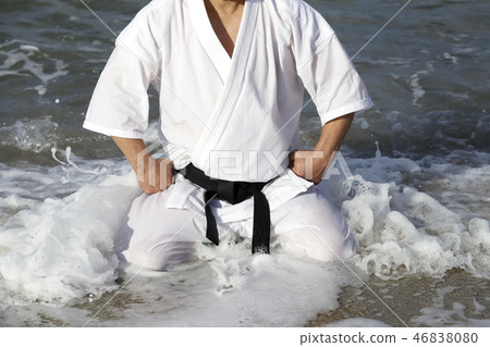 Karate sports sitting 46838080