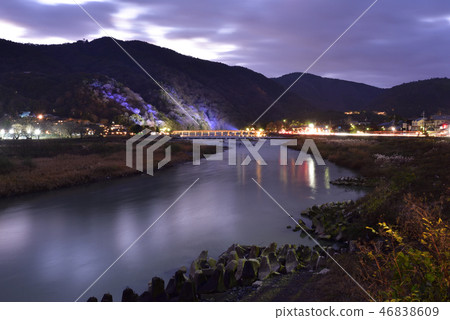 嵐山哈納燈塔渡月橋 嵐山哈納燈塔渡月橋 46838609