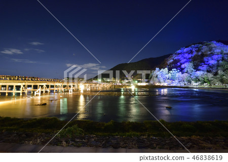 嵐山哈納燈塔渡月橋 嵐山哈納燈塔渡月橋 46838619