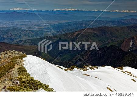 Mountain range of the Northern Alps seen from the Southern Alps, Senjogatake Mountain range of the Northern Alps seen from the Southern Alps, Senjogatake 46839144