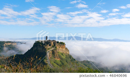 The sea of clouds in Tivita, a castle in the sky in Italy 46840696
