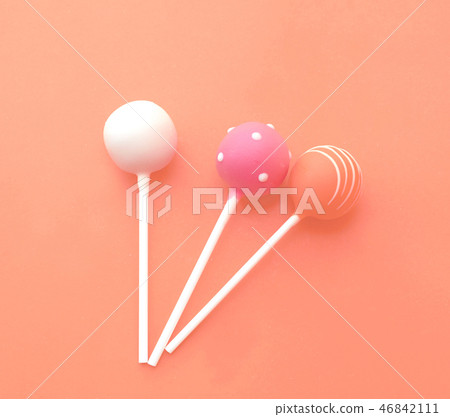 Living coral pan tone 2019 color. Lollipops. Living coral pan tone 2019 color. Lollipops. 46842111