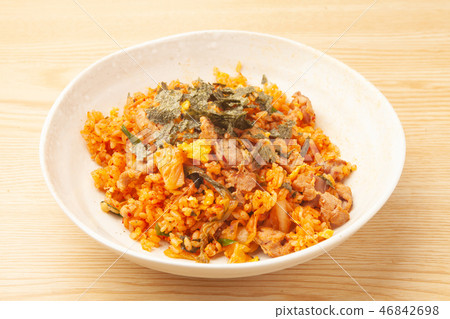 Kimchi fried rice 46842698
