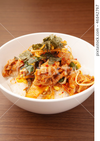 Pig kimchi bowl 46842767