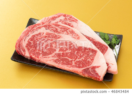 sirloin steak  46843484