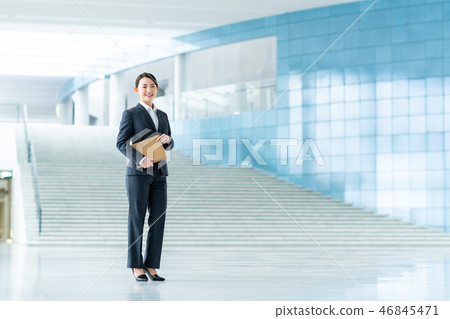 Business woman Business woman 46845471