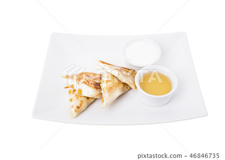 Pancakes stuffed with cottage cheese and raisins. 46846735