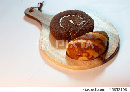 bread 46852108