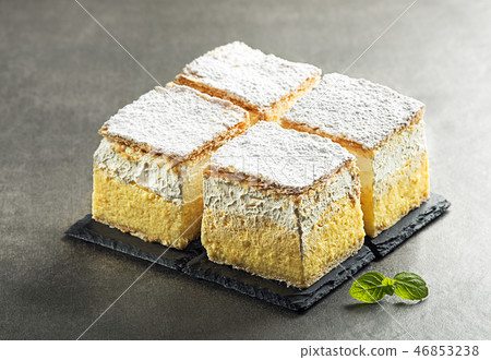 Cream cake 46853238