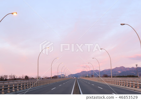 Morning glow road 46853529