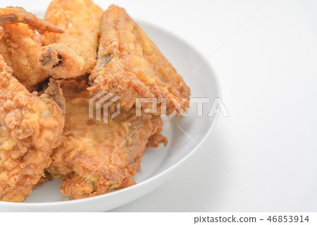 fried chicken  46853914