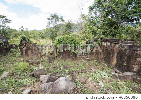 CAMBODIA SRA EM PRASAT NEAK BUOS KHMER TEMPLE 46856386