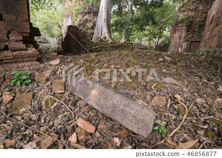 CAMBODIA SRA EM PRASAT NEAK BUOS KHMER TEMPLE 46856877