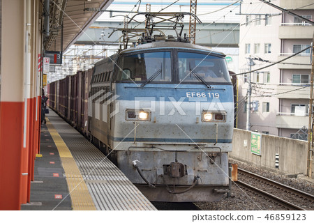 [Freight Train EF66 container Nishiurawa Station] 46859123