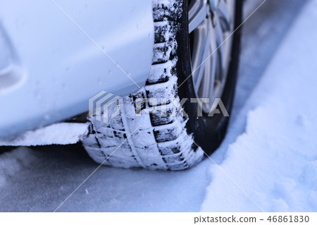 Snow road and studless tire 46861830