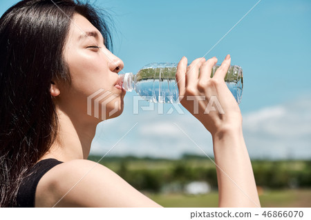 Female hydration Female hydration 46866070