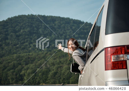 Family trip lake drive Family trip lake drive 46866428