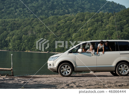 Family trip lake drive 46866444