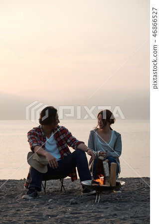 Family trip lake camp twilight Family trip lake camp twilight 46866527