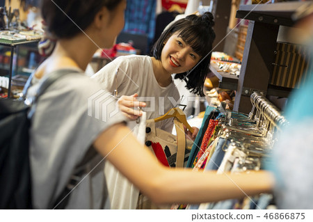 Women who enjoy shopping Women who enjoy shopping 46866875