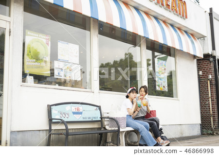 女人享受購物購物 女人享受購物購物 46866998