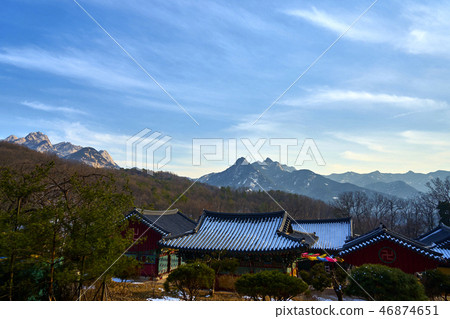 從Heungguk Temple出發,經Nogosan和Ilyoung Valley回到Songchu 從Heungguk Temple出發,經Nogosan和Ilyoung Valley回到Songchu 46874651