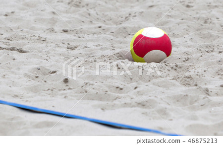 Detail of a game of beach volleybal Detail of a game of beach volleybal 46875213