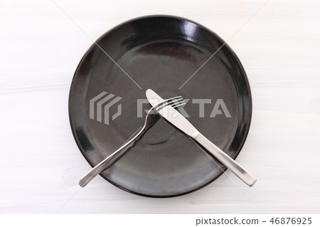 Signs of dissatisfaction with cutlery 46876925