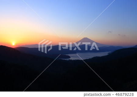 World Heritage Mt. Fuji Daikansan Lake Ashinoko Sunset World Heritage Mt. Fuji Daikansan Lake Ashinoko Sunset 46879228