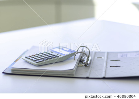 Overtime work Businessmen Special contract contract documents 46880804