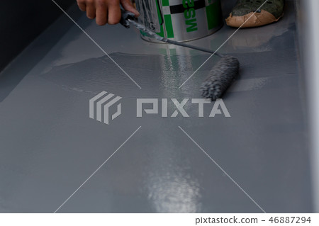 Veranda repair work 46887294