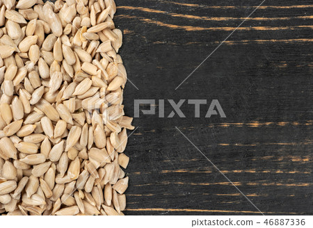 Sunflower seeds wiht shell Sunflower seeds wiht shell 46887336