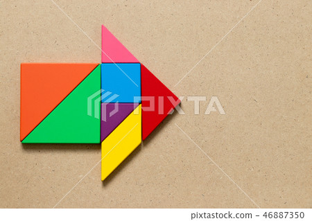 Color tangram puzzle in arrow shape Color tangram puzzle in arrow shape 46887350
