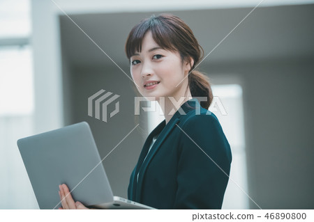 female, lady, woman 46890800