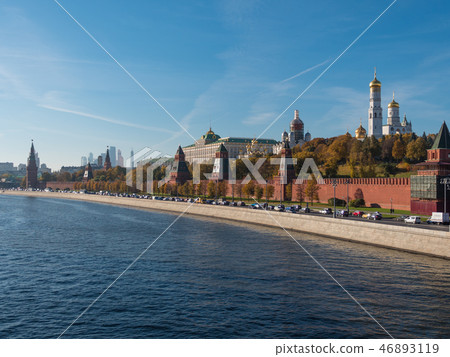 Sunny summer day moscow river bay kremlin . Sunny summer day moscow river bay kremlin . 46893119