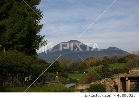 Southern Italy Vesuvius volcano in winter Southern Italy Vesuvius volcano in winter 46896023