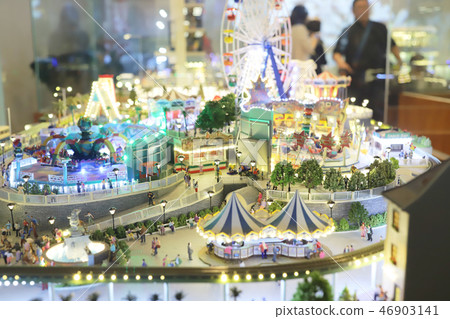 the fun of scale of hk city at 80s 46903141