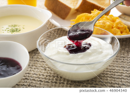 Yogurt  46904340