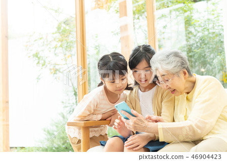 Senior smart child 3rd generation family image 46904423