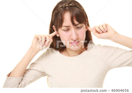 A woman without a listening ear 46904656