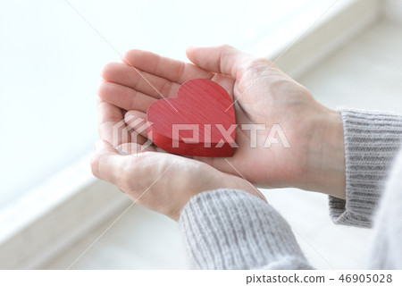 Heart's gift Heart's gift 46905028