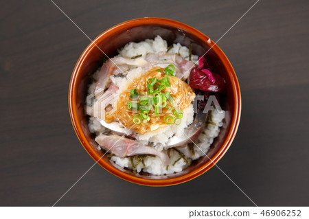 Oshisaki noodle dish on horse mackerel Oshisaki noodle dish on horse mackerel 46906252