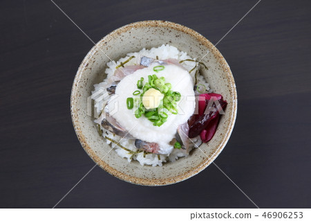 Bowl of rice balls Bowl of rice balls 46906253