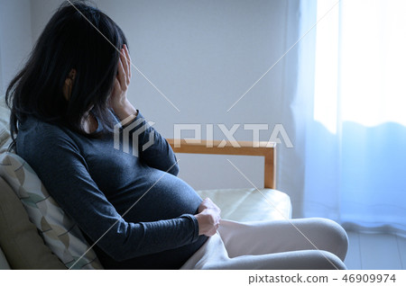Maternity blue pregnant woman pregnancy 46909974