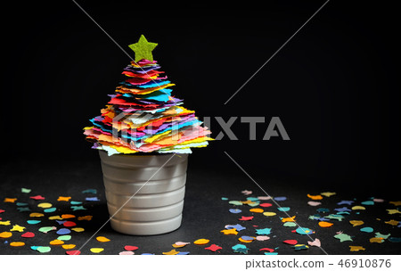 Mini DIY Paper Tree Christmas Decoration Mini DIY Paper Tree Christmas Decoration 46910876