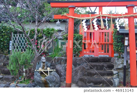 Hiba Shrine 46913143