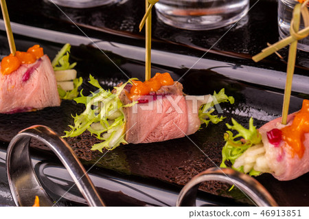 Snack with vegetables and meat in sauce Snack with vegetables and meat in sauce 46913851