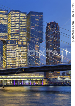 Cityscape at twilight in Rotterdam 46915198