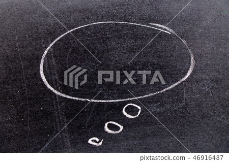 White chalk hand drawing in bubble speech shape White chalk hand drawing in bubble speech shape 46916487