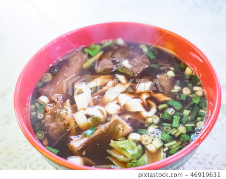 beef noodles soup 46919631